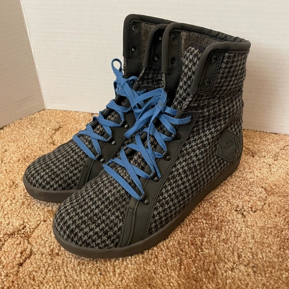 The north face rare plaid flannel boots - Picture 2 of 9